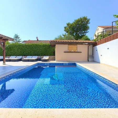 Theresia By Interhome Tatil Evi