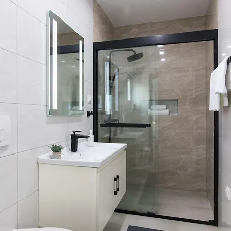 Theresia By Interhome * Vantacici