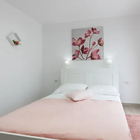 Сasa de vacaciones Theresia By Interhome *